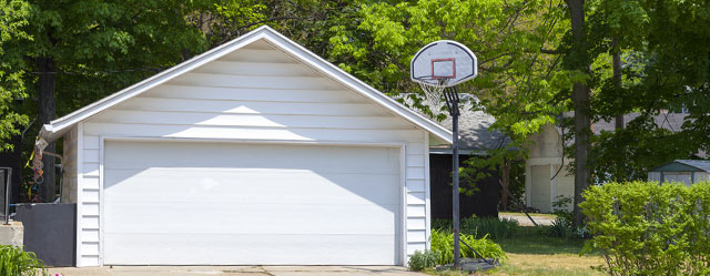 Single garage door MA